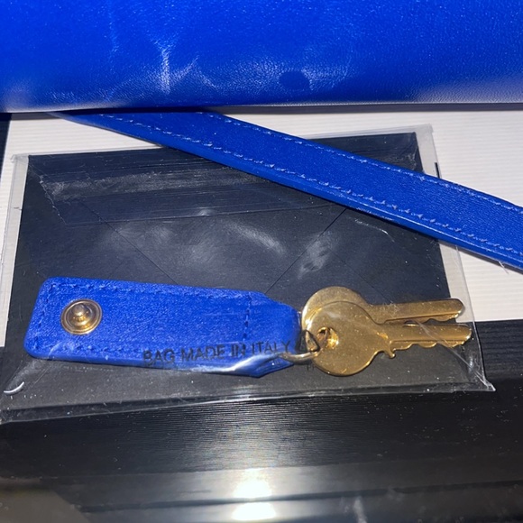 Saint Laurent Paris SAC DE JOUR MEDIUM Blue Italy Leather Strap - Picture 9 of 12